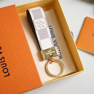 루* 금장 LV 다미애 키 홀더 화이트