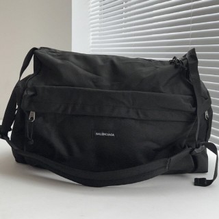 발**** 익스플로러 멀티포켓 위켄더 미디엄 백