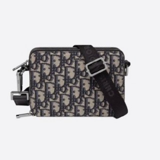 디* 스트랩 파우치