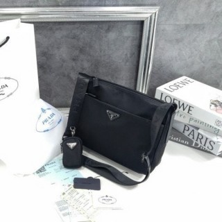 프** 리나일론 크로스백 블랙 공용 1BC167B1M RV44 F0002